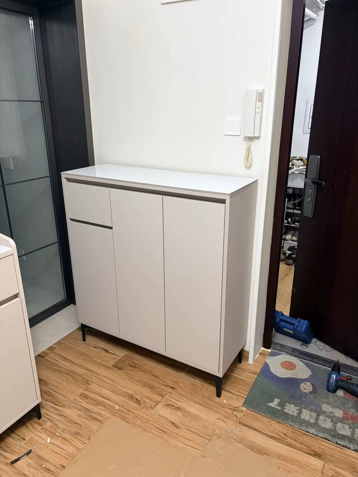 Tủ Giày Nhôm 100x35x110cm 3 Cánh – Tủ Giày Nhôm Tổ Ong Cao Cấp 4 O1CN012Hh5cqXWjPI2b8N1 4611686018427386247 0 Nội thất nhôm Aluhome chuyên tủ bếp, tủ quần áo, vách ngăn CNC. Thiết kế đẹp, chống ẩm mốc, lắp ráp nhanh, bền bỉ, không cong vênh, không mối mọt.